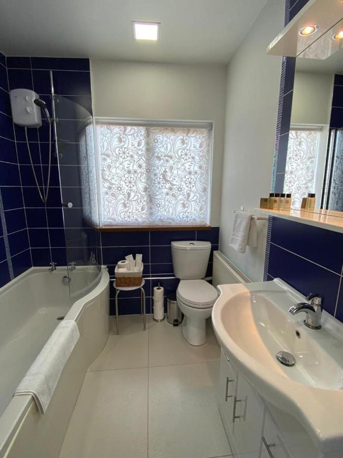 Parker House & Golf Holiday home *